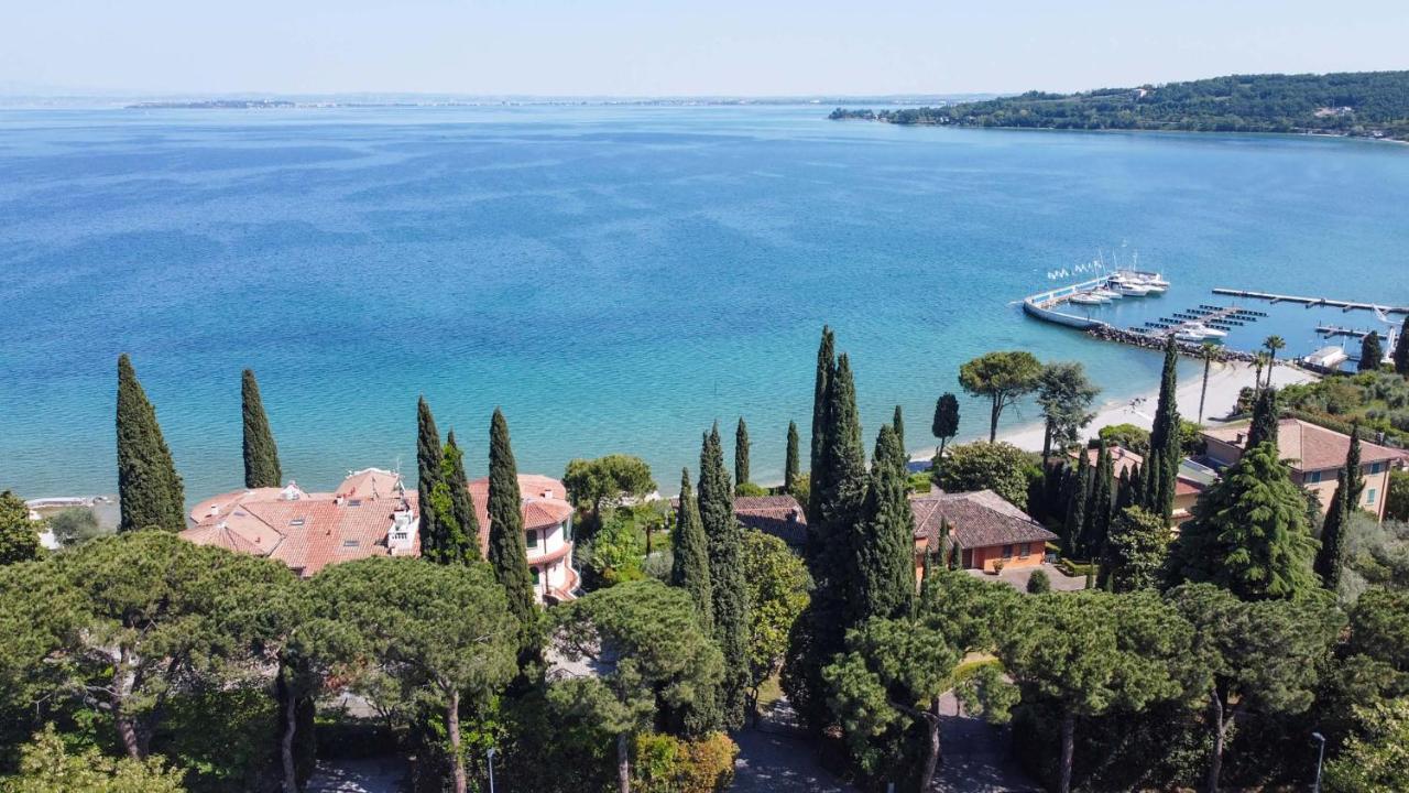 Appartamenti Sole Blu Паденге-суль-Гарда Екстер'єр фото